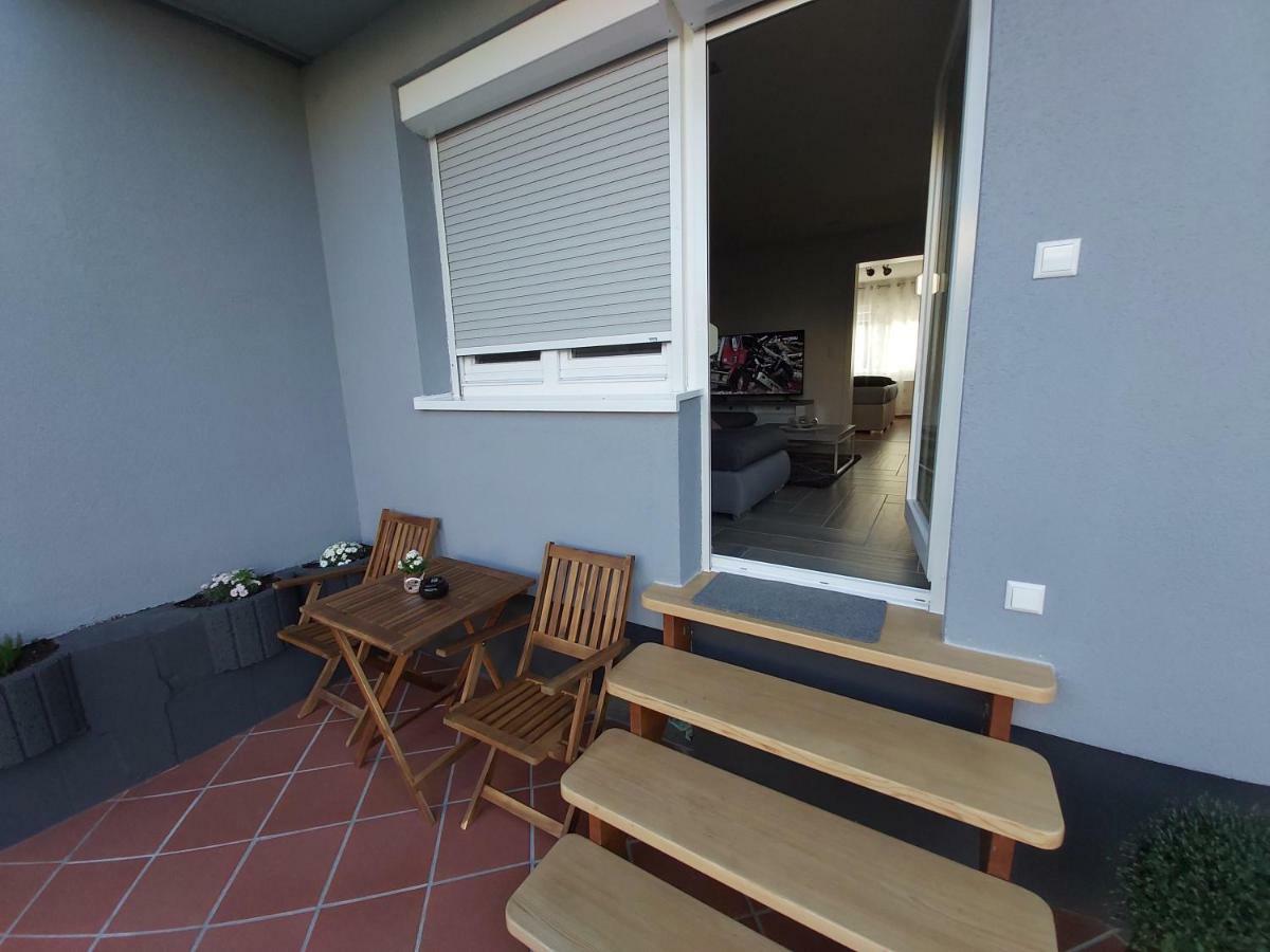 Apartment Claudia Sinsheim Exterior foto